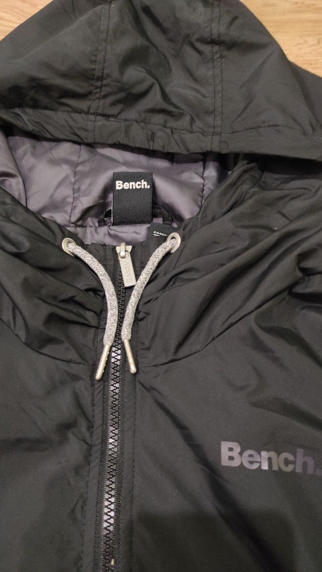 Куртка олімпійка чорна жіноча спортивна Bench. original xs
