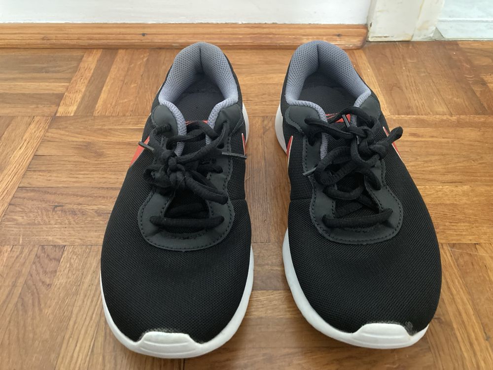 Buty Nike Tajnun GS roz. 38