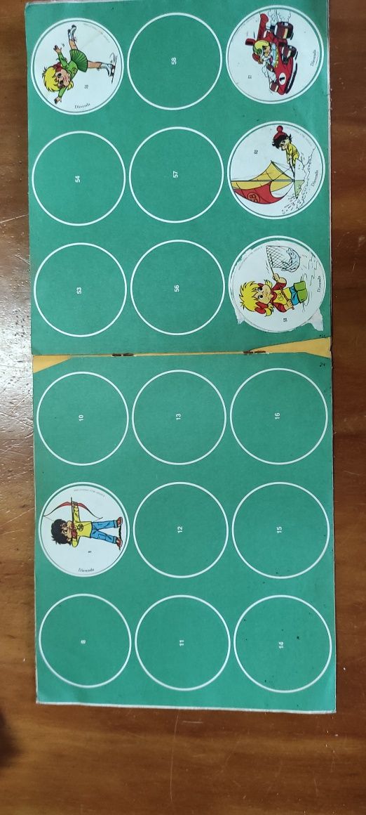 Sport-Billy -  caderneta de Autocolantes Circulares (1982)