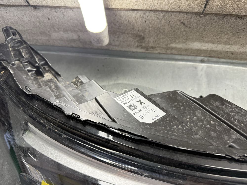 Передні фари до renault kangoo 4 права та ліва.