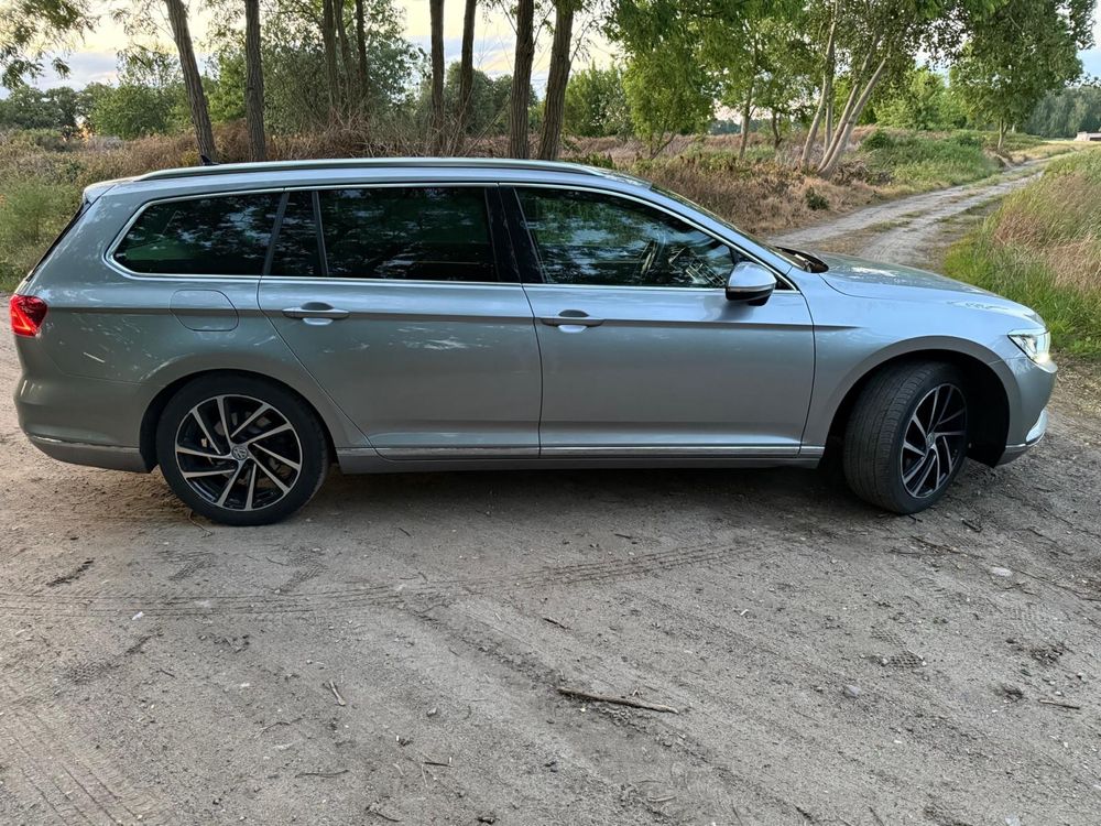 Passat B8 2017r DSG  super stan wirtualny kokpit bogate wyposażenie