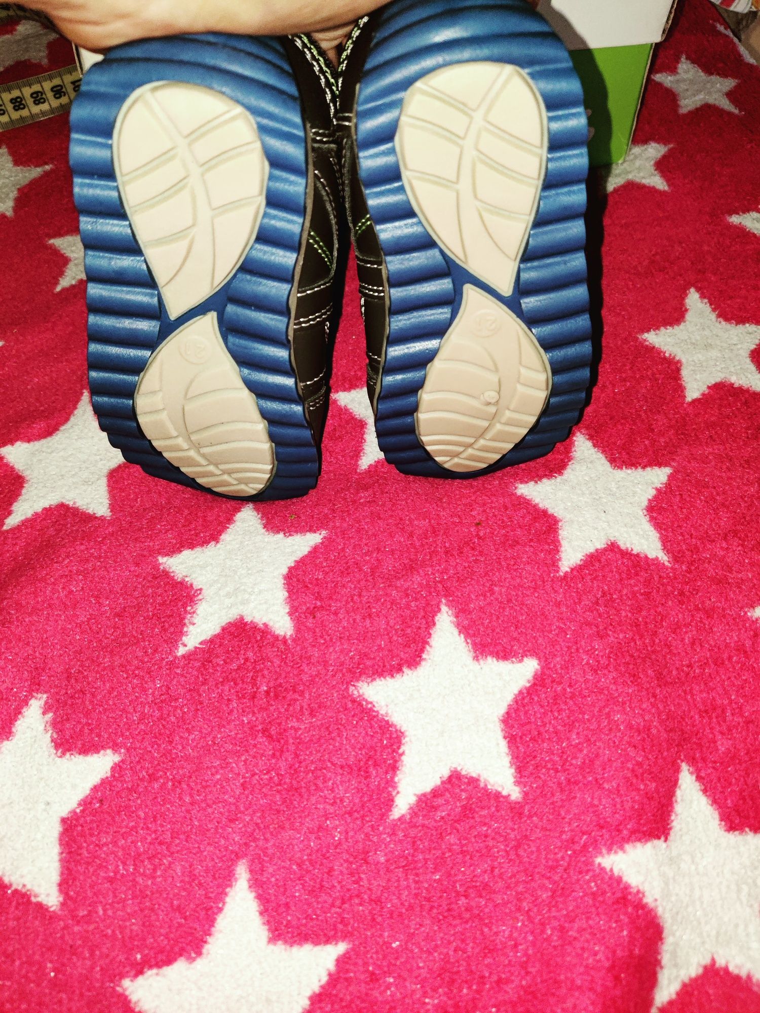21 na rzepy buty chłopięce  na jesień nowe!