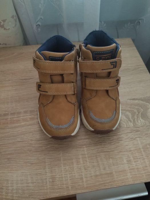 Демісезонні черевики на хлопчика. 30 р.