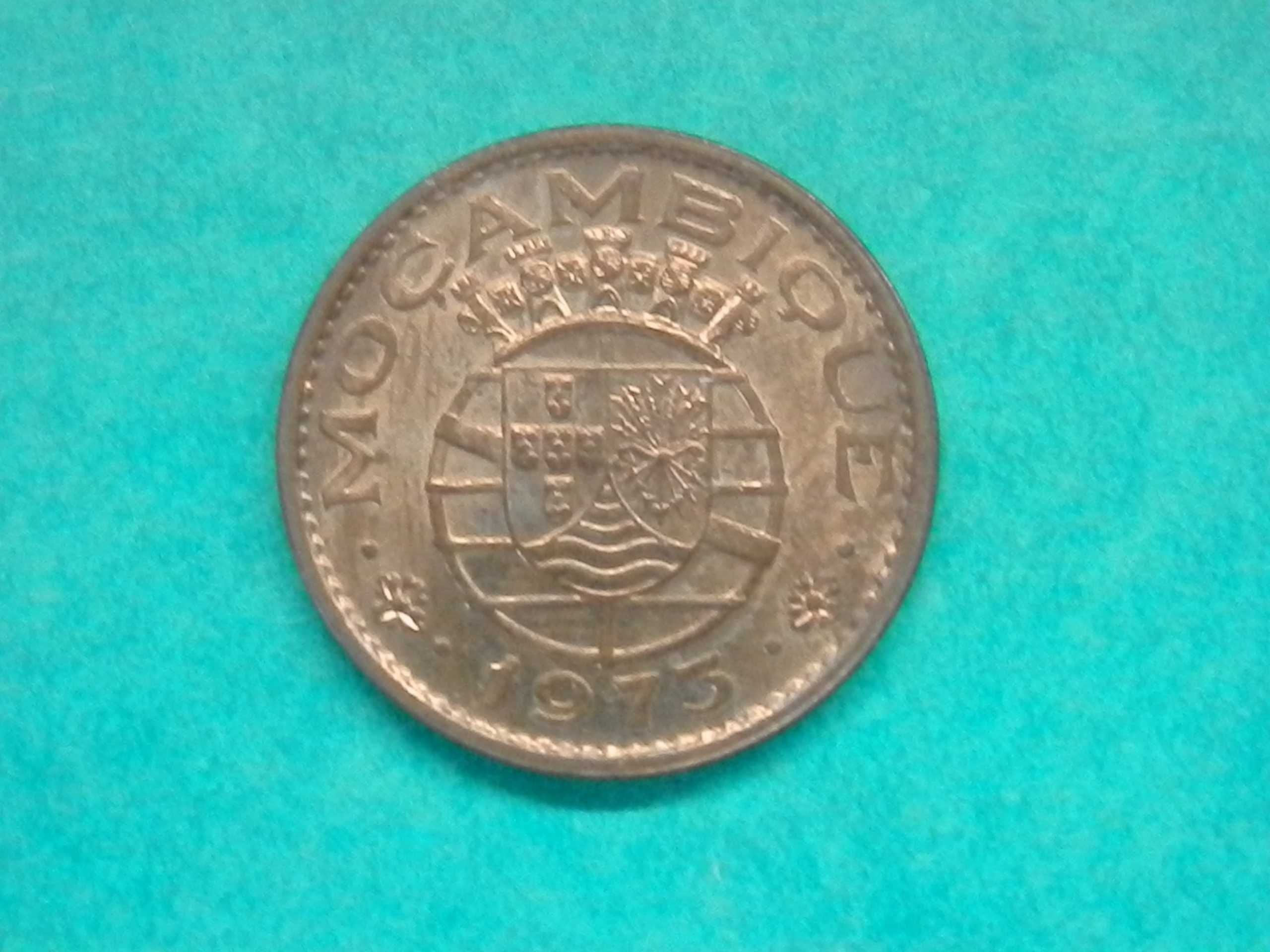 502 - Moçambique: 50 centavos 1973 bronze, por 1,00