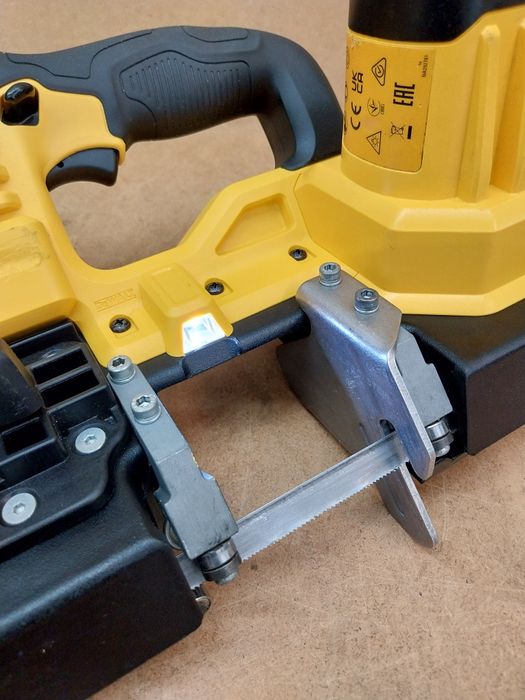 DeWalt DCS371 Piła Taśmowa Pilarka 63x63mm Brushless 5.0Ah 2023r