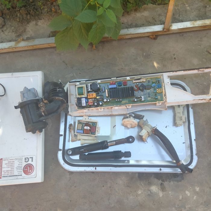 Запчастини на пральну машину LG