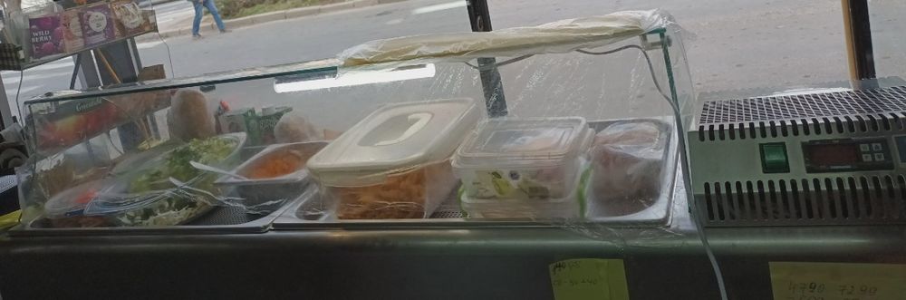 Сладетта холодильна настільна вітрина Саладетта