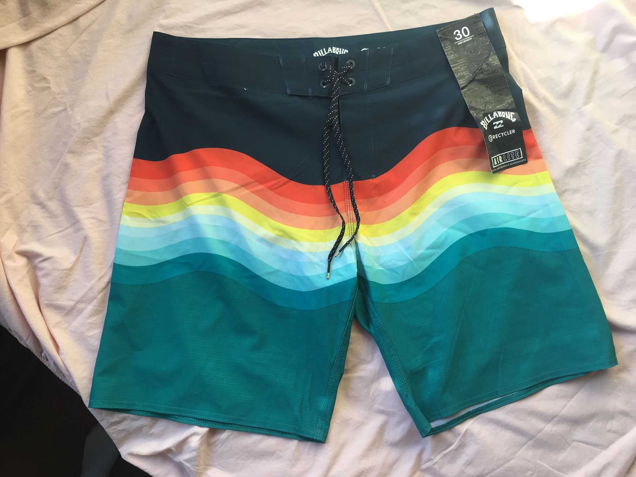 Calções de Banho e Surf, Novos Volcom e Billabong