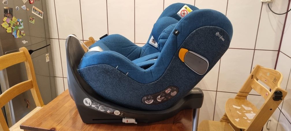 Fotelik samochodowy Cybex Sirona Zi i-size Mountain Blue Plus obrotowy
