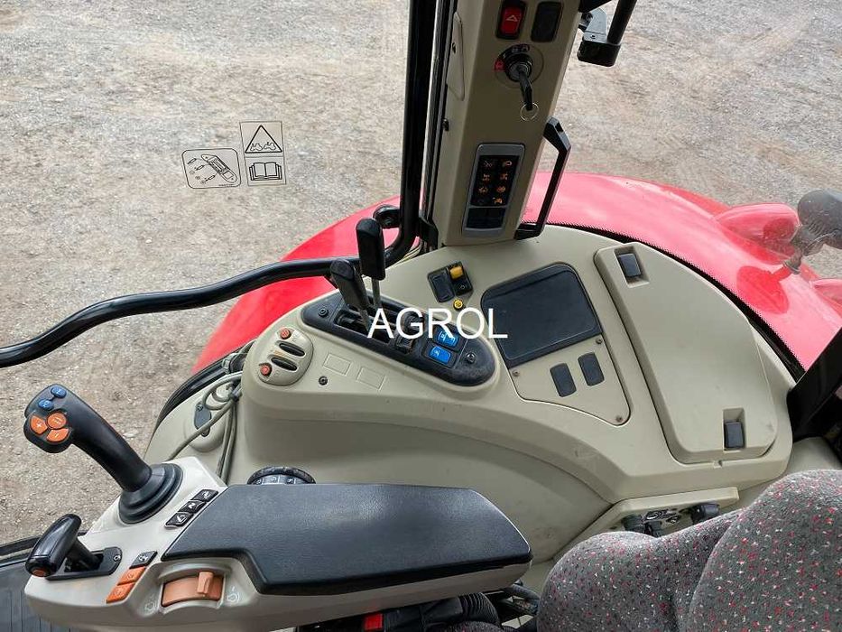 Massey Ferguson 5613 Dyna4, 2015r z ładowaczem MF956