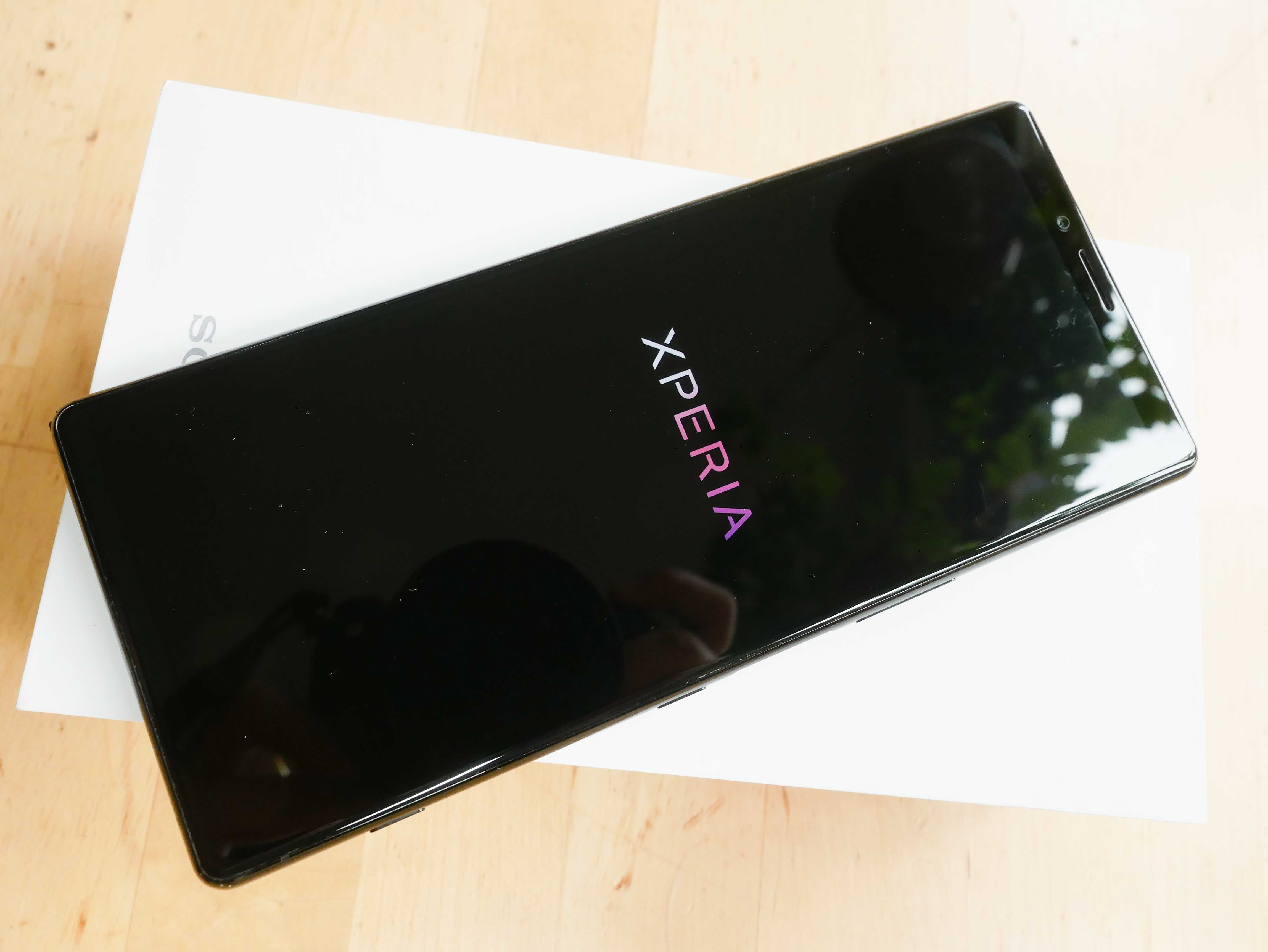 Smartfon Sony XPERIA 1 6 GB / 128 GB 4G (LTE) czarny