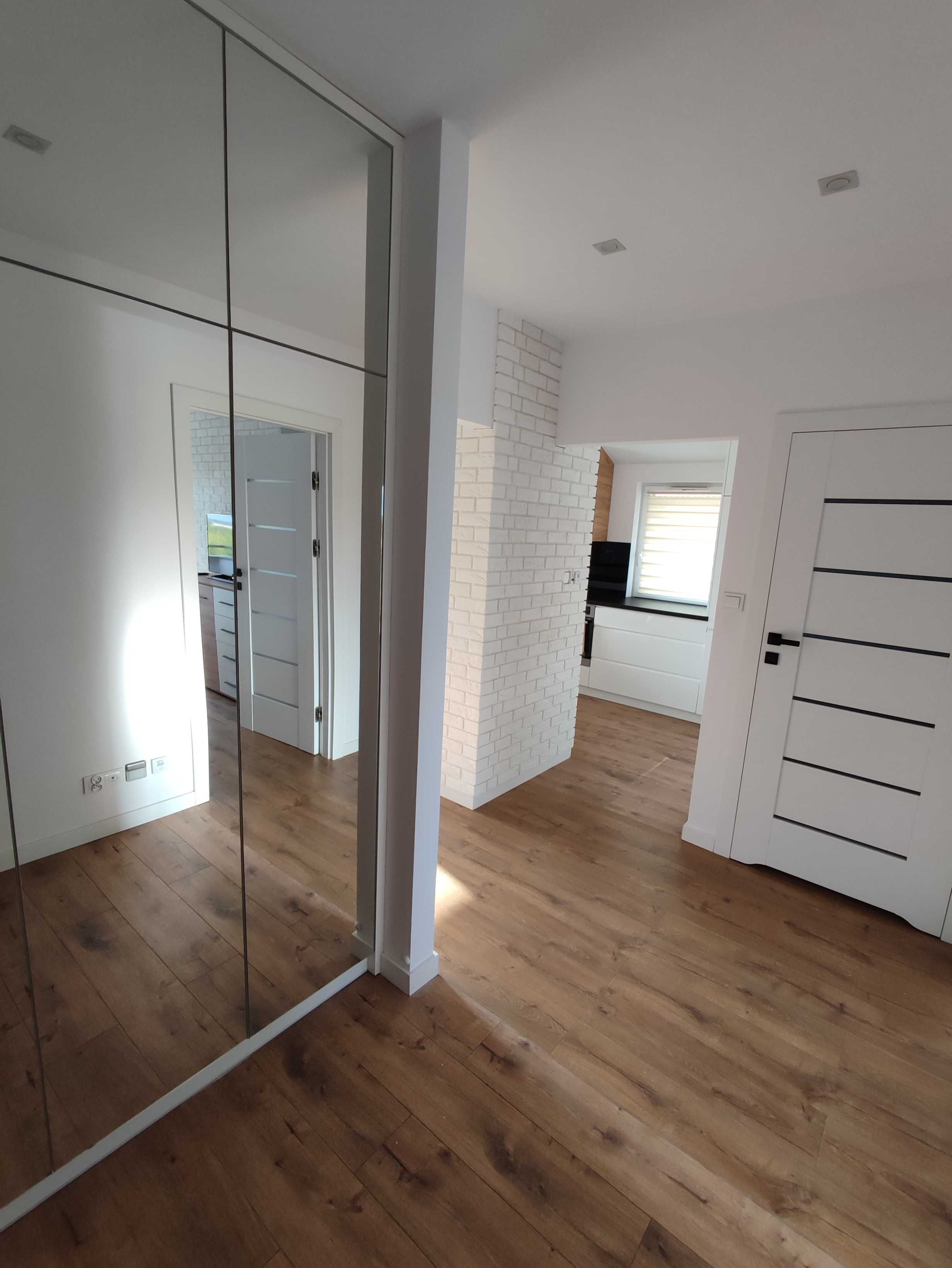Sprzedam apartament nad jeziorem Sajmino, Winda,duże balkony,plaża.