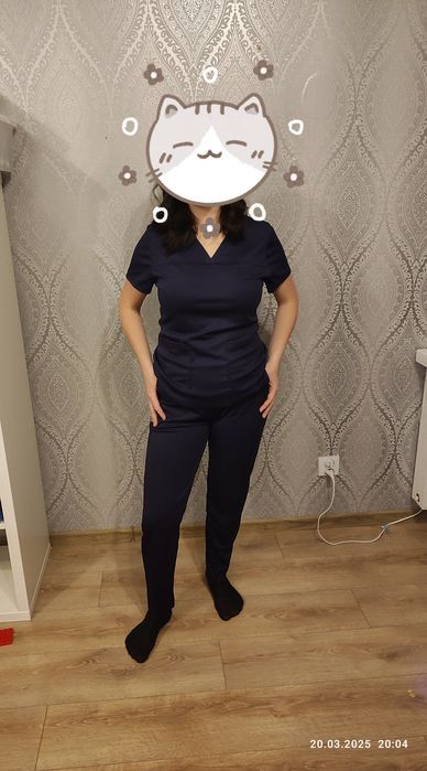 Nowy granatowy mundurek medyczny rozmiar S