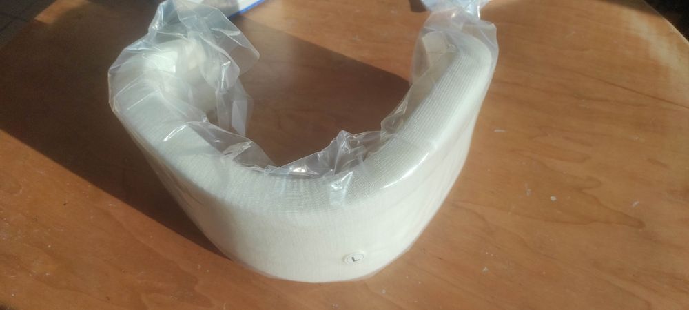 Kołnierz ortopedyczny L Nowy