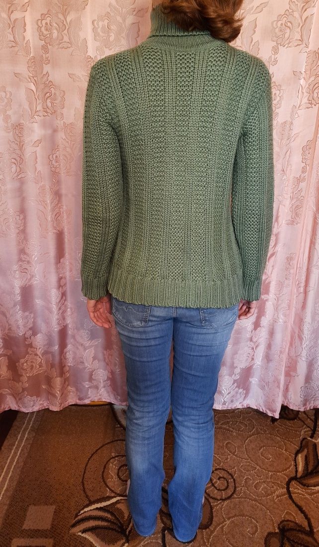 Женский теплый свитер, размер 46-50