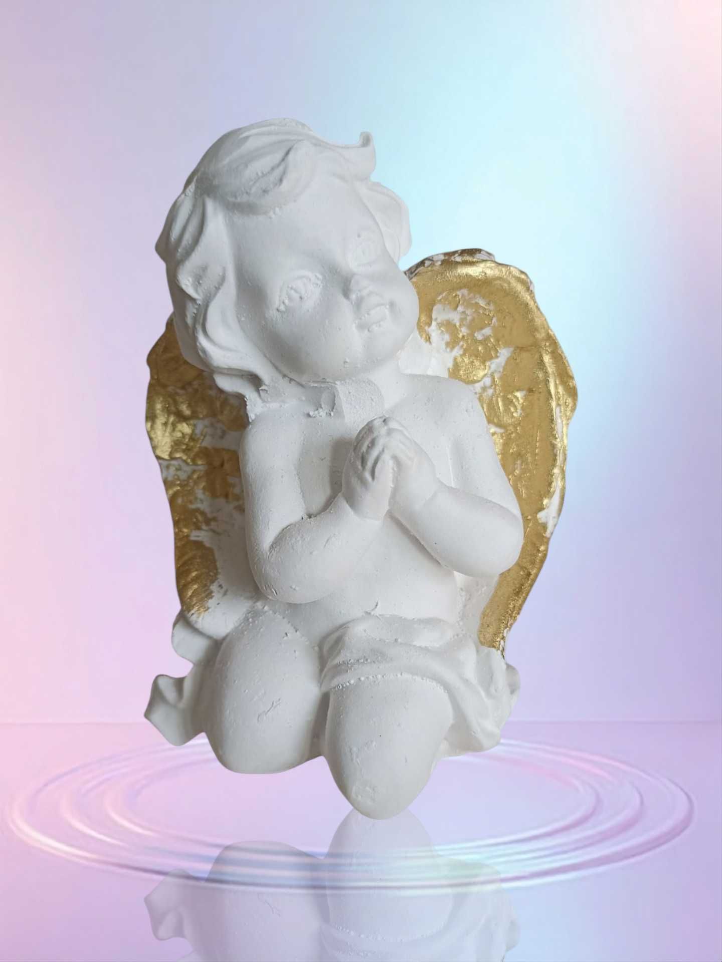 Figurka Anioł Aniołek Komunijny Modlący się 11 cm Komunia Upominek