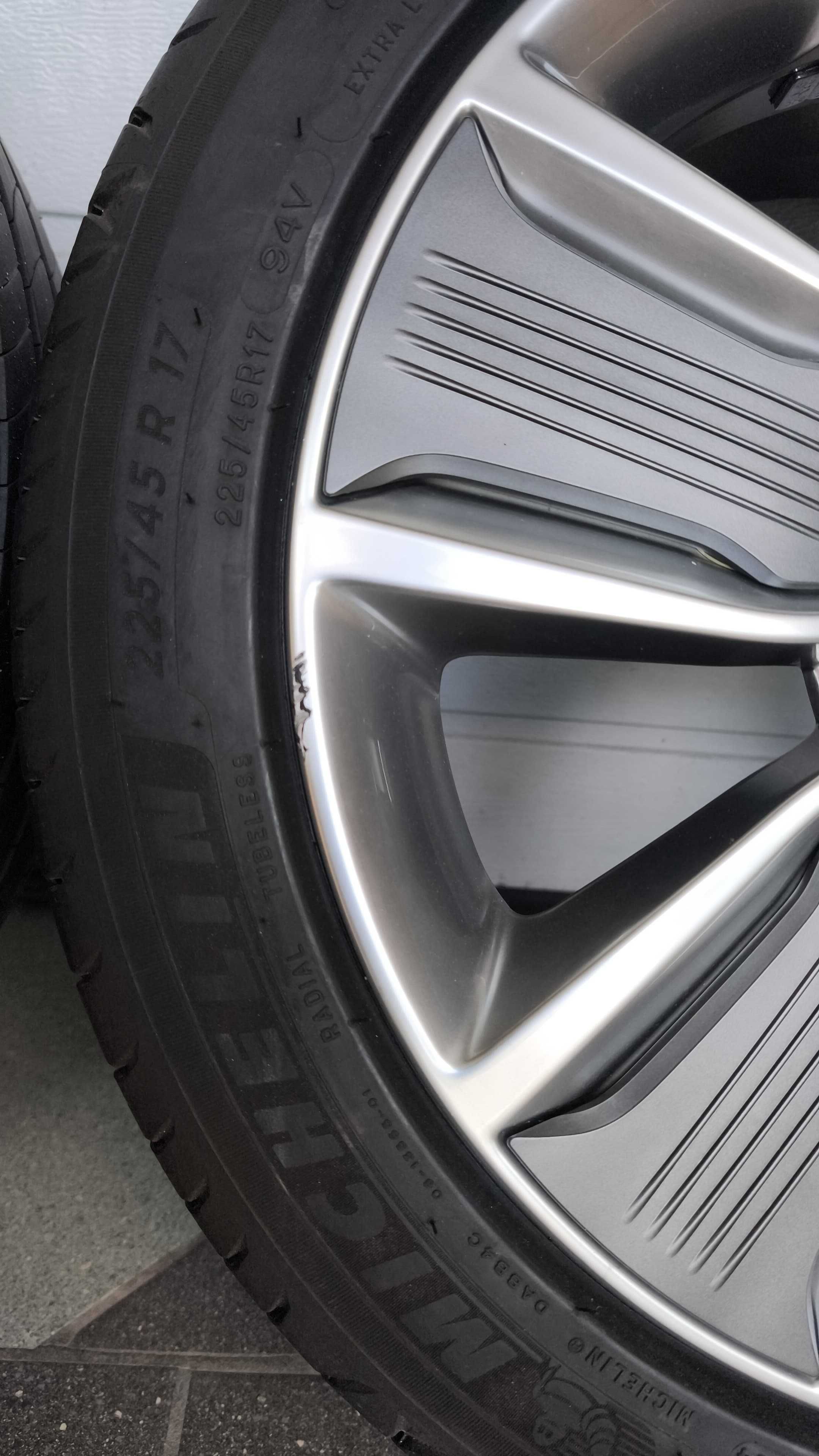 Koła 17" Hyundai i30 i30Fastback opony lato 225/45/17 5x114,3 (OL1902)