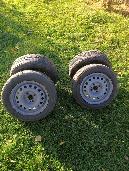 Sprzedam  koła z oponami zimowymi 4x100 14 cali