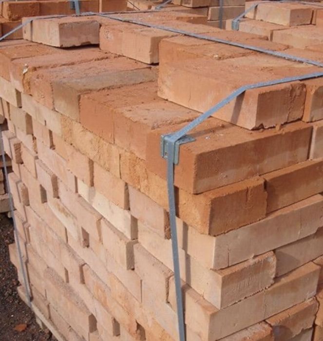 Цегла червона рядова гарної якості цегла повнотіла