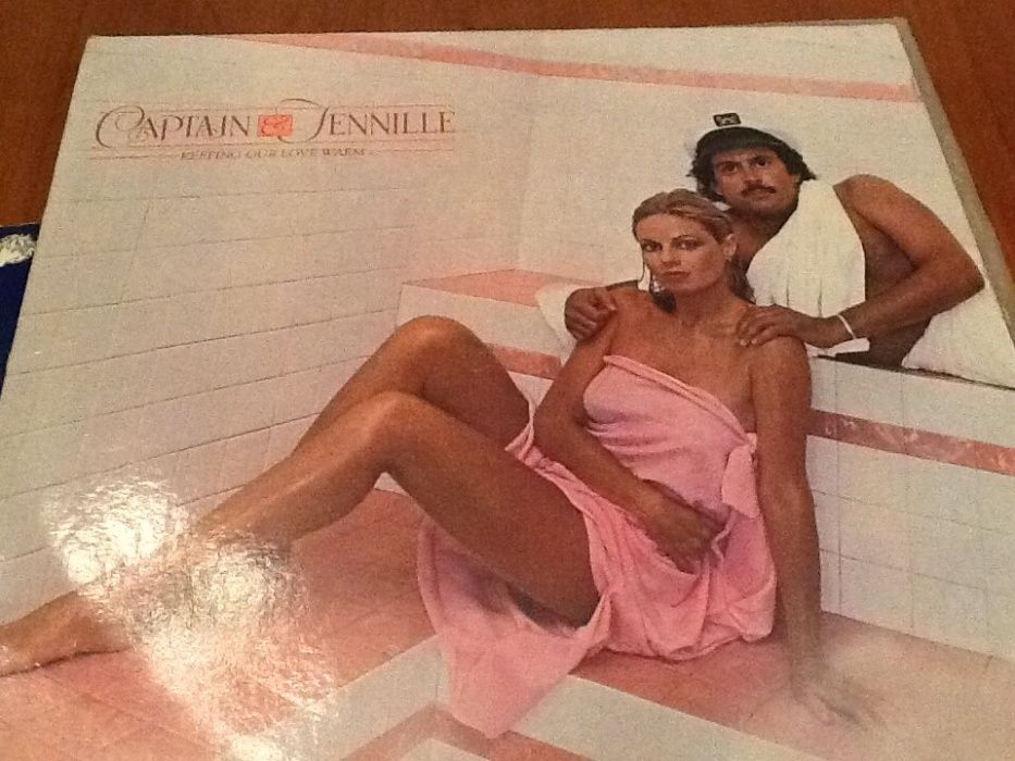 Vinil Vintage Captain & Tennille -Keeping our love Warm