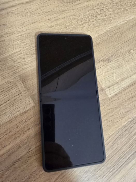 Samsung Galaxy ZFlip 7 512