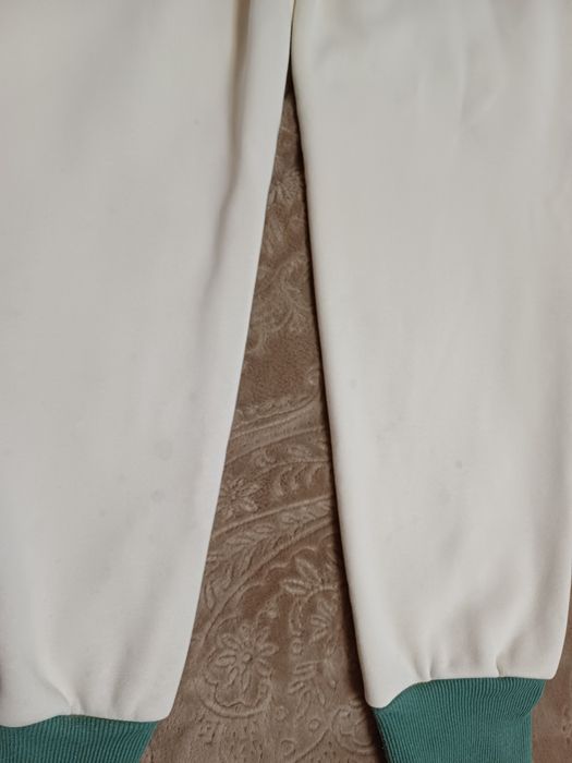 Теплий костюм, 160 р.