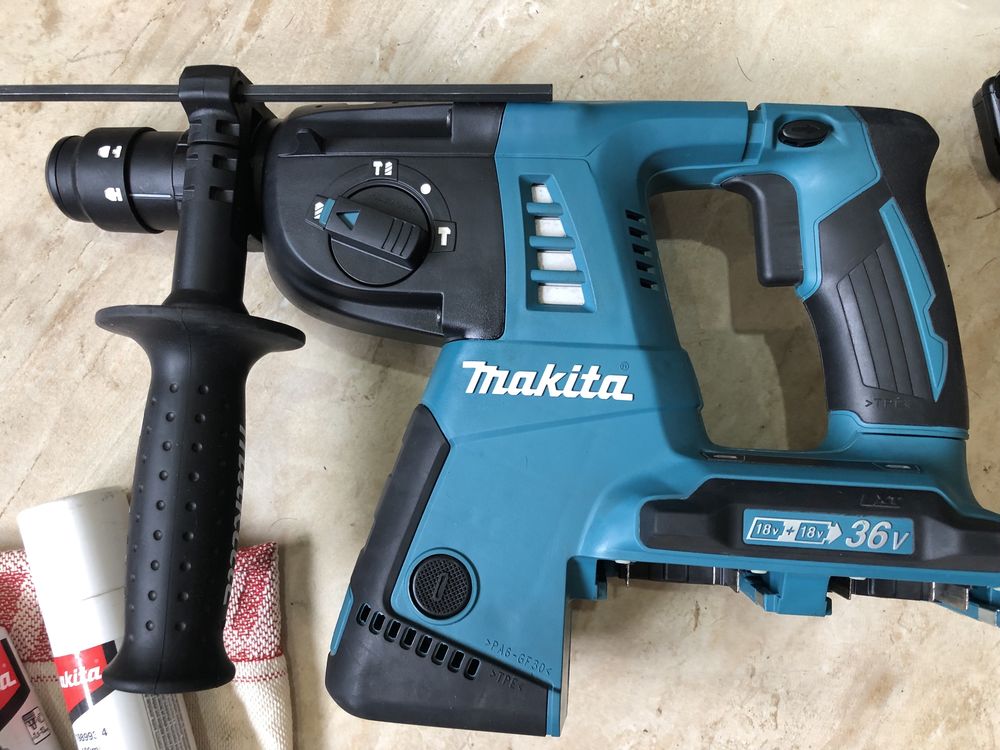 Акум. Перфоратор Makita DHR 264 36V (2021р)