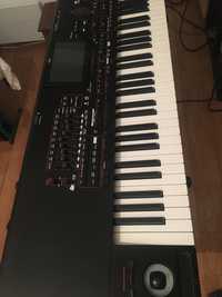 Korg Pa 4 x у новому стані