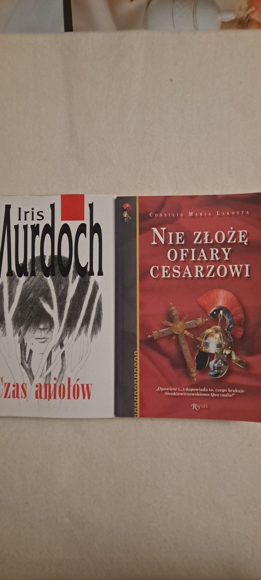 Czas aniołów i Nie złożę ofiary cesarzowi.