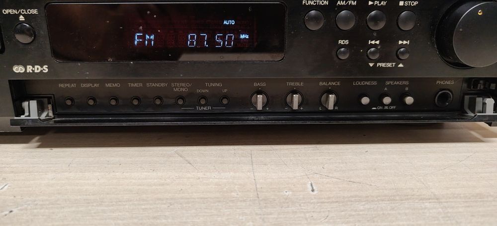 Amplituner DENON RCD-100