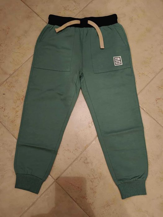 Spodnie 5 10 15 chłopięce dziecięce - rozm. 122. Jak NOWE