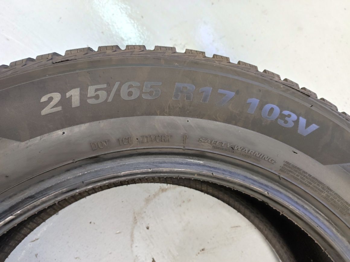 215/65R17 Kumho solus 4S HA32