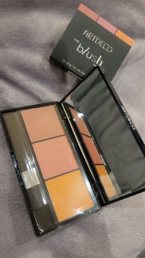 Paleta rozświetlczy ARTDECO THE blush PALETTE