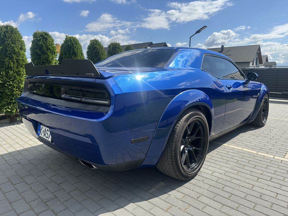 Dodge CHallenger 5.7 HEMI Manual!
