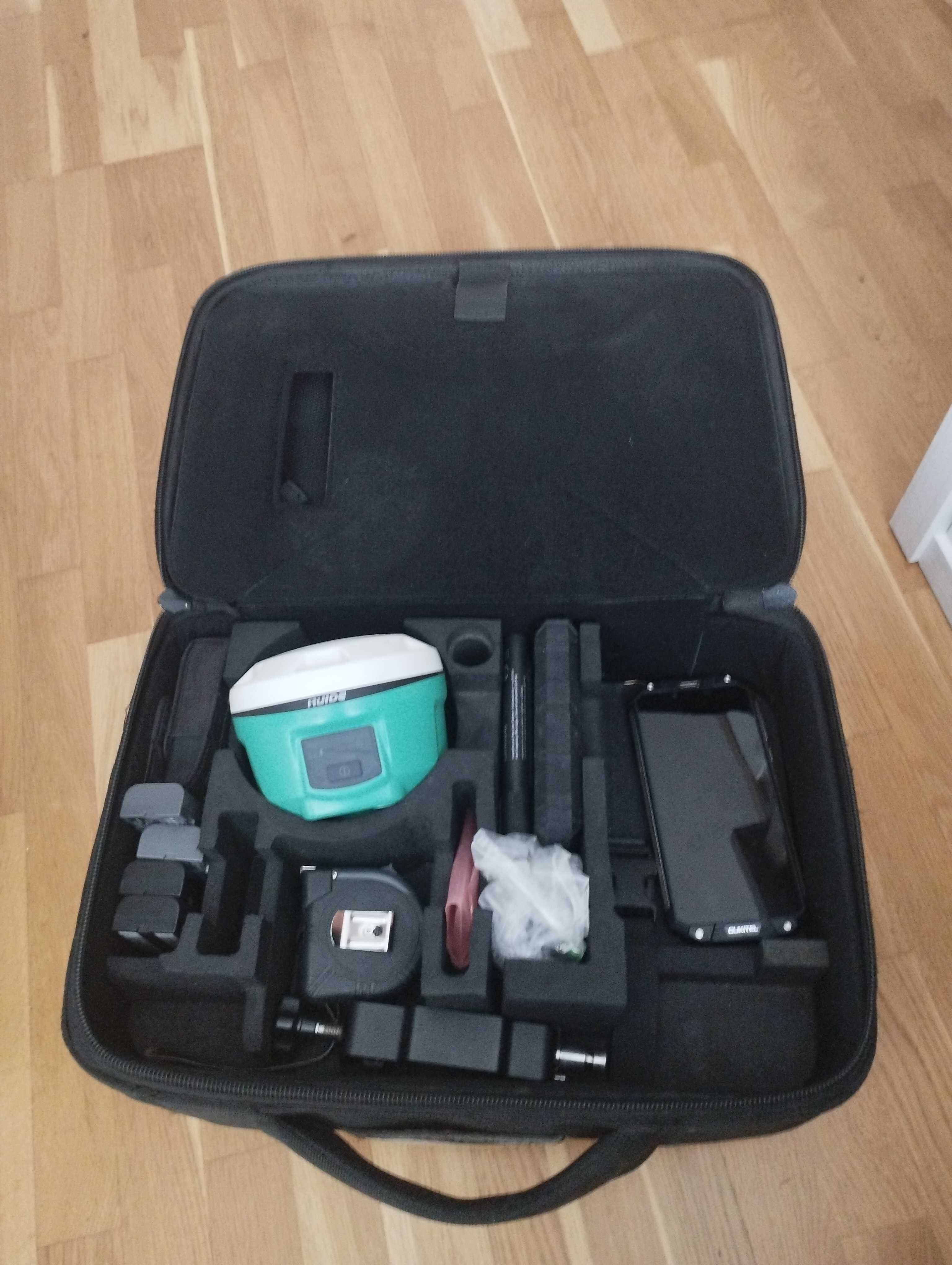 Sprzedam zestaw GNSS, odbiornik Ruide R6