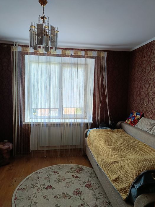 Продам 4 кімнатну квартиру, з автономним опаленням, велика кухня,Тинда