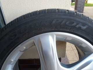 Komplet felg z oponami Mercedes