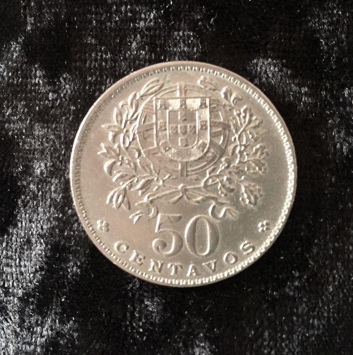 Numismática, 2 moedas de 50 centavos
