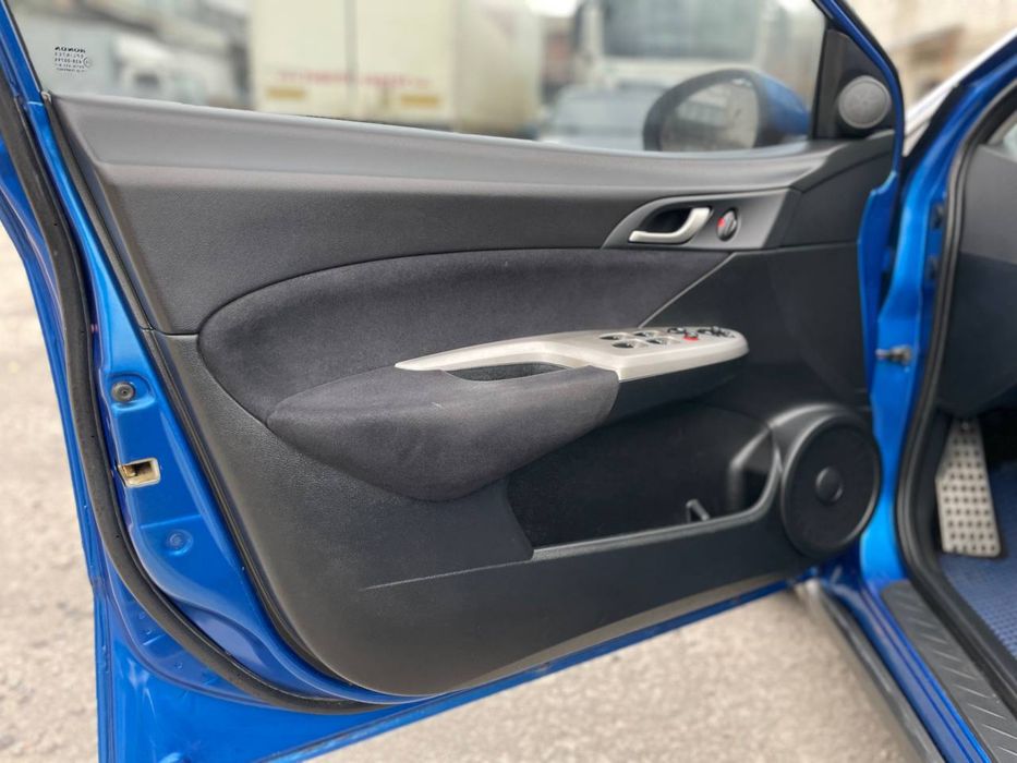 Honda Civic 5d 2006 року