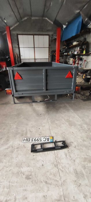 Приціп легковий новий