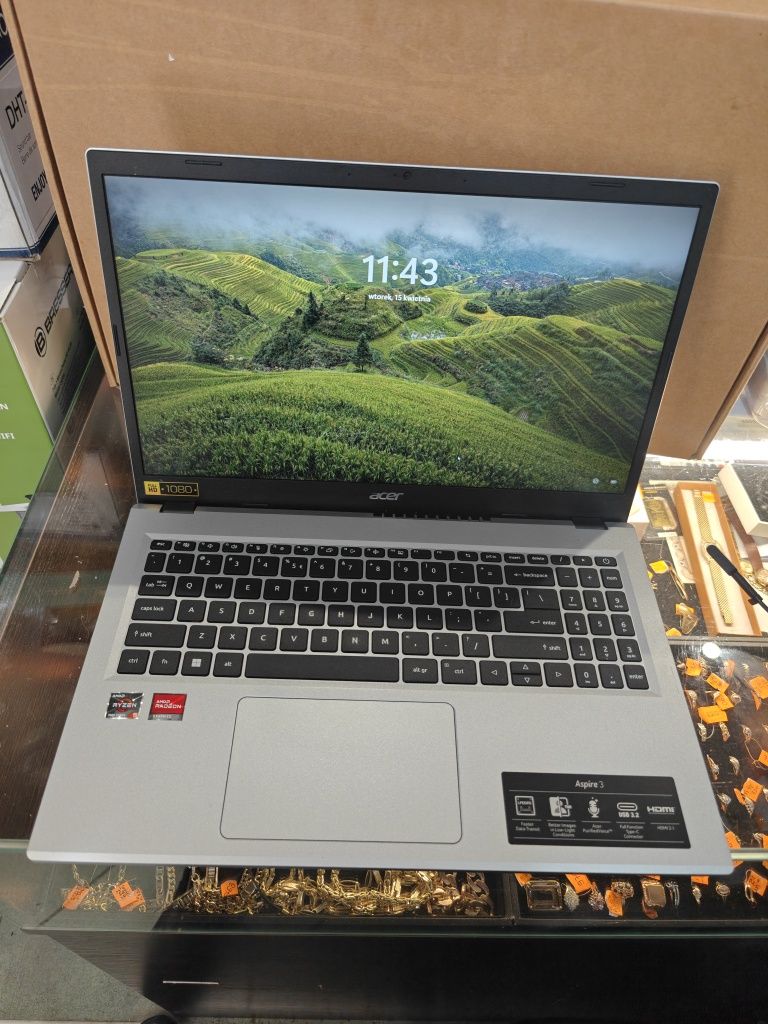 Laptop ACER Aspire 3 A315-24P-R7V1 15.6 R5 8/512GB..Jak nowY.PAT-KOM