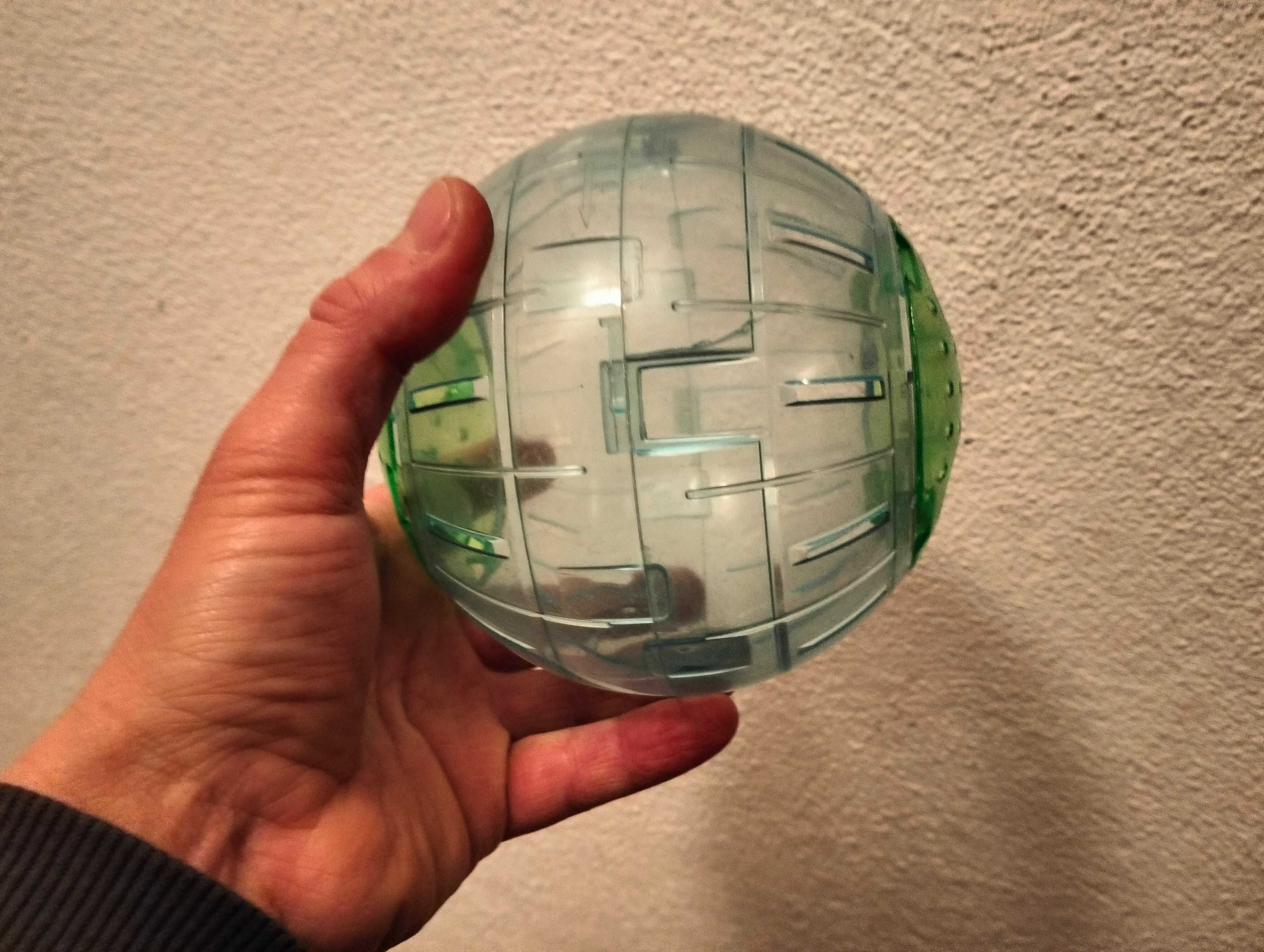 Pequena casa de madeira para um hamster