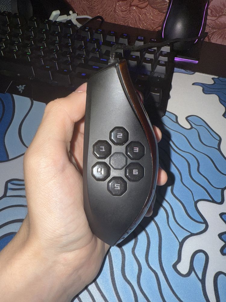винтажная razer naga hex wraith red limited edition (ЧИТАЙТЕ ОПИС)