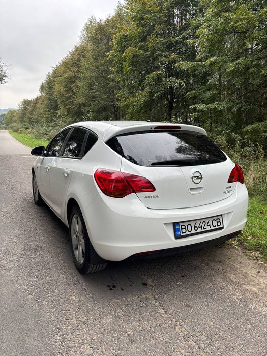 Opel Astra j.1.7 cdti