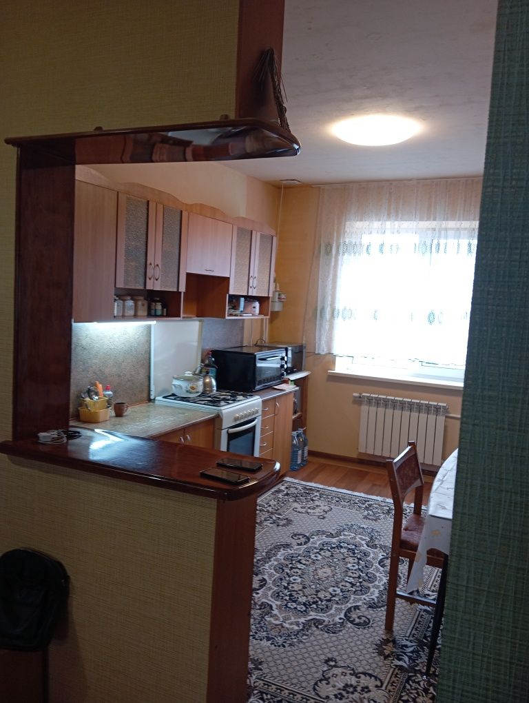 Продажа 4 комнатной квартиры в центре Осипенковского микрорайона