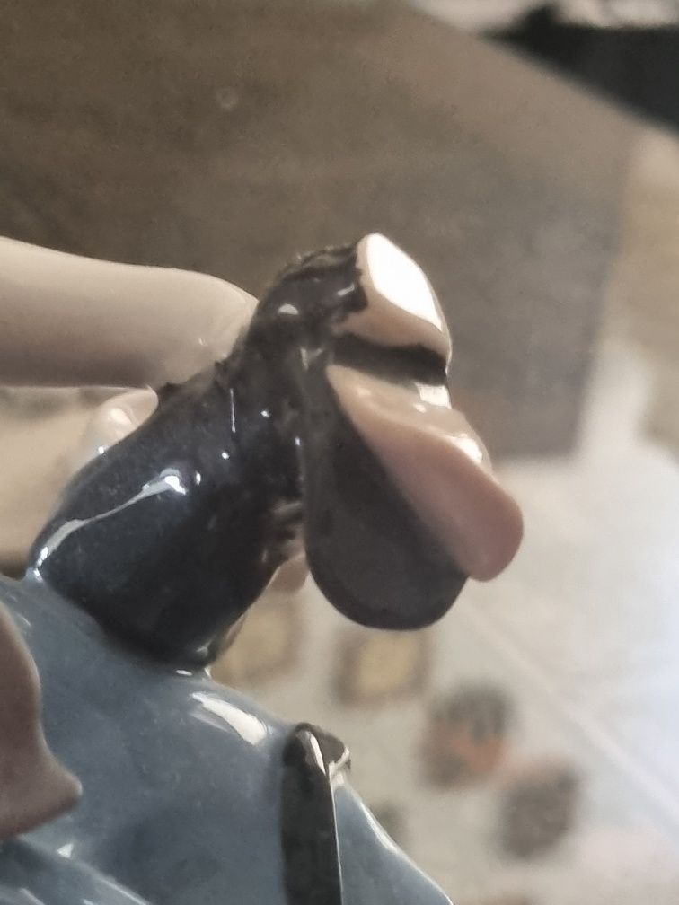 Duża Porcelanowa figurka/szewc