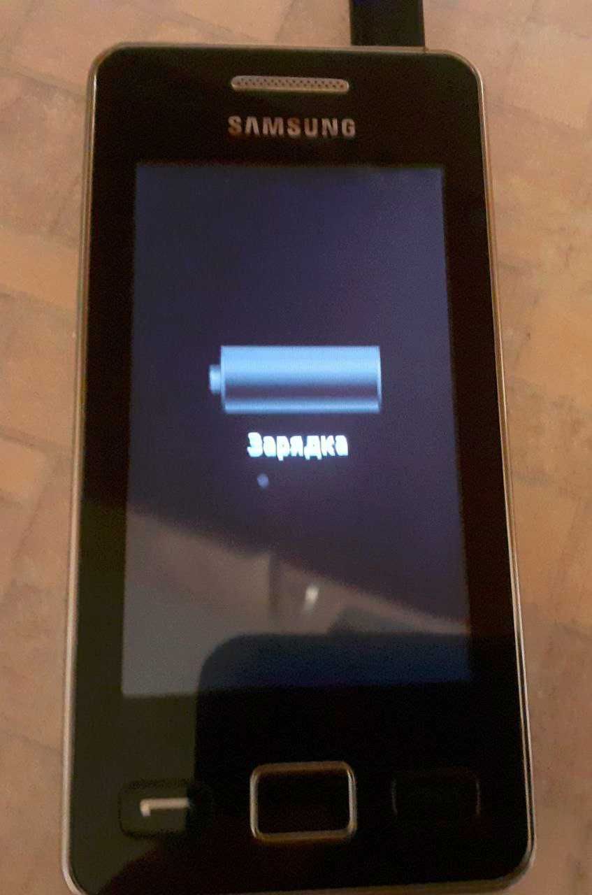 Мобильный телефон Samsung GT-S5260