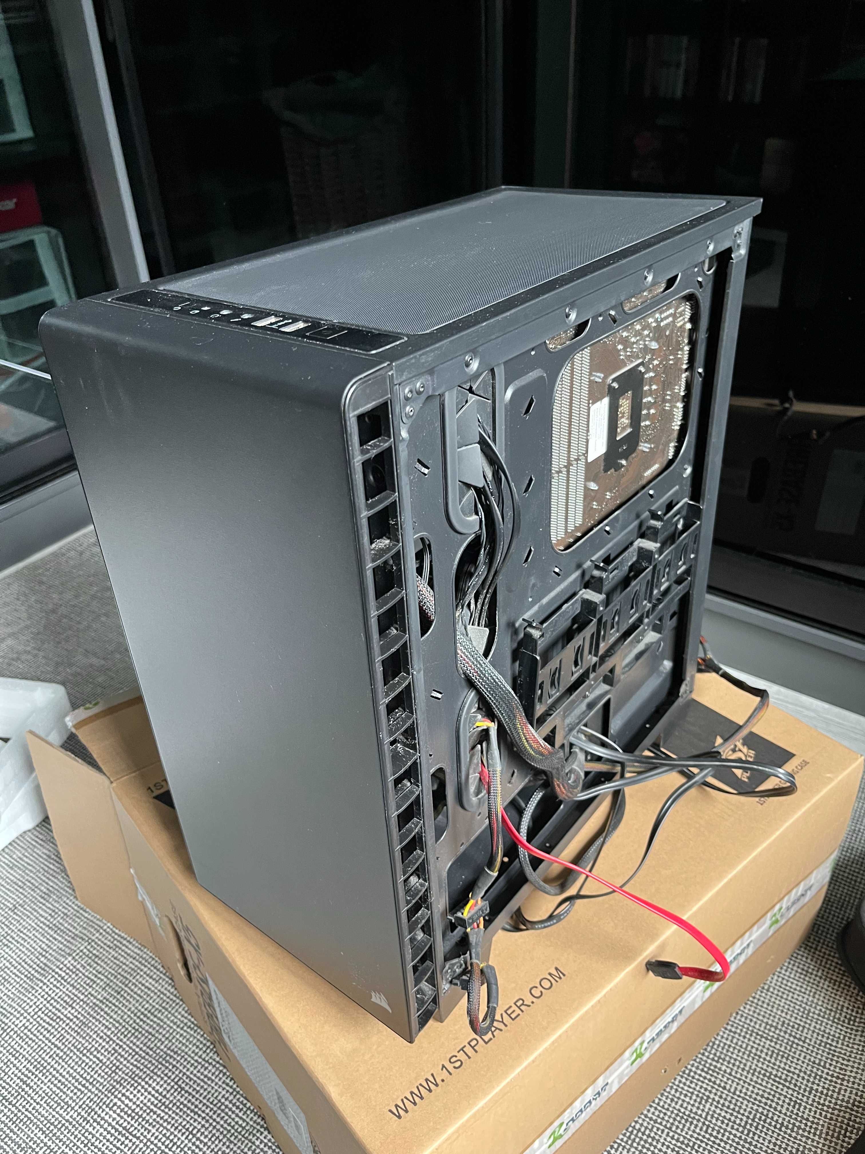 Корпус Corsair 275Q Black без/з блоком живлення CHIEFTEC 600 Вт