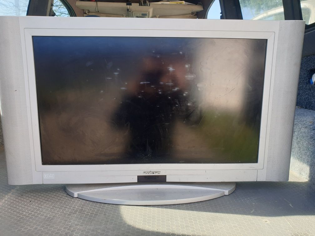 Телевізор universum FT - LCD 8146 на запчастини
