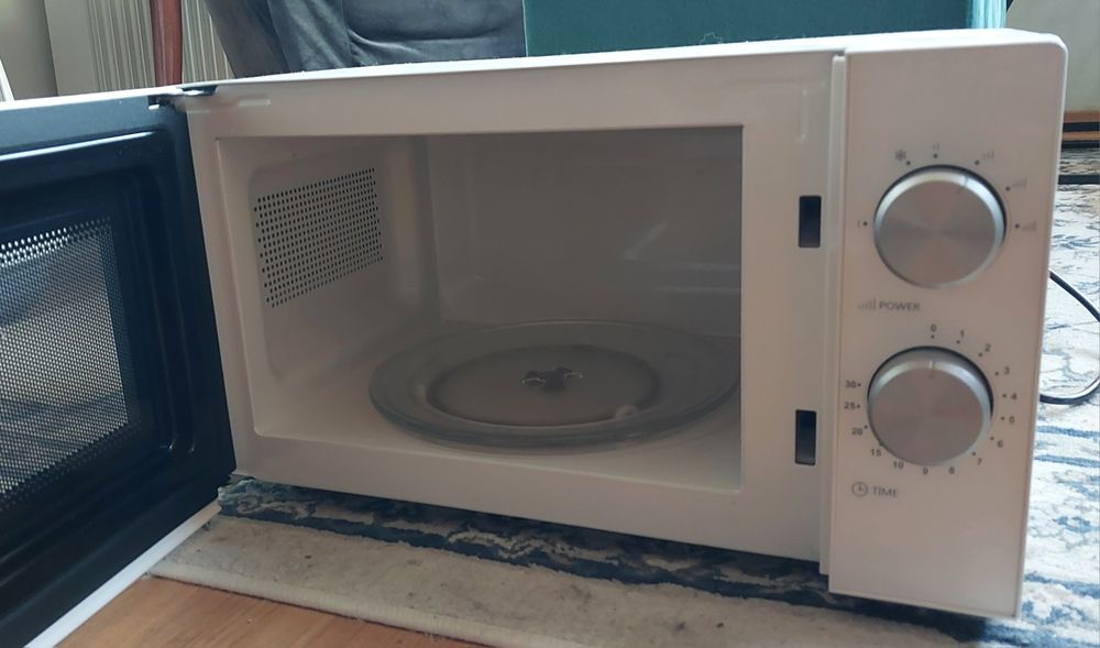 Kuchenka mikrofalowa Amica AMGF20M1W